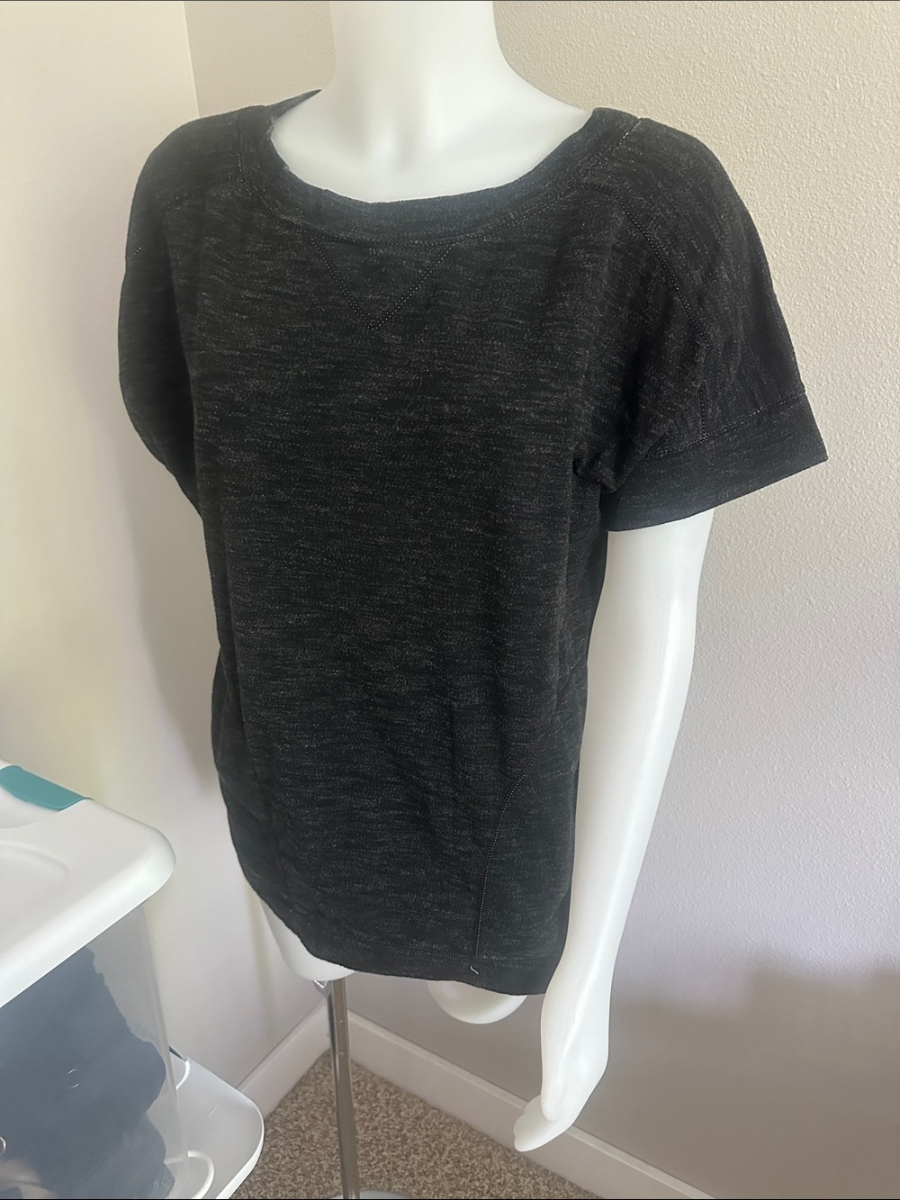 Max Studio Charcoal Heather Short-Sleeve Knit Top